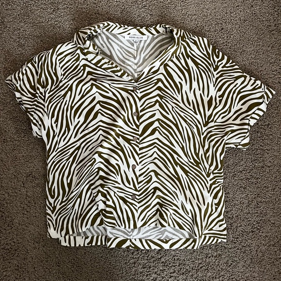 Zebra printed button down - Picture 1 of 2